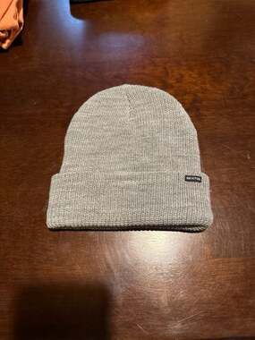 Brixton Heist Cuffed Knit Beanie in Light Heather Grey